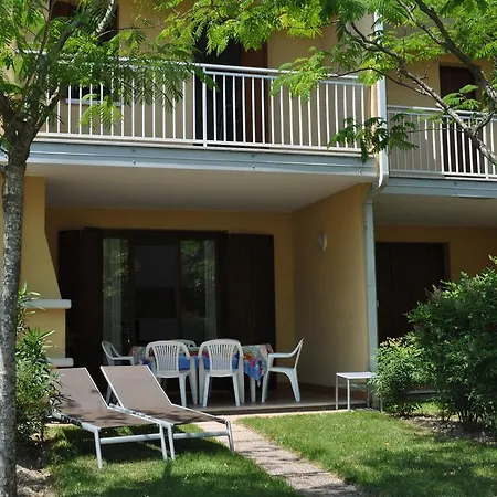 Villaggio Dei Fiori Bibione Exterior foto